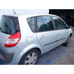 تفكيك Renault SCÉNIC II (JM0/1_) 1.9 dCi (JM0G, JM12, JM1G, JM2C) Diesel من عام 2003 بمحرك F9Q 812