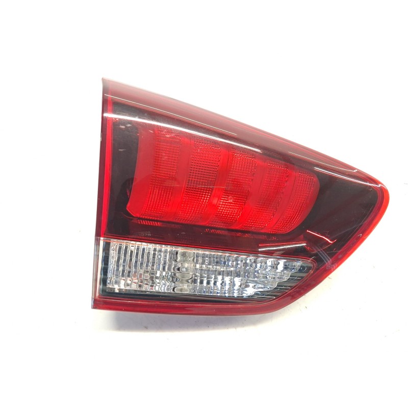 Recambio de piloto trasero central izquierdo para kia carens iv 1.7 crdi referencia OEM IAM   