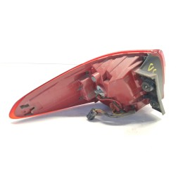 Recambio de piloto trasero derecho para kia carens iv 1.7 crdi referencia OEM IAM 92402A4  