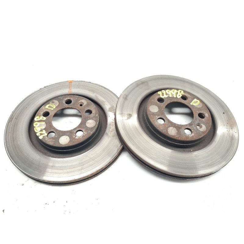 Front brake disc Volkswagen Golf IV (1J1) | Becerril Scrap Yard