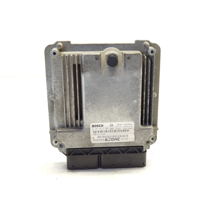Engine control unit (ECU) Dodge Journey | Becerril Scrap Yard