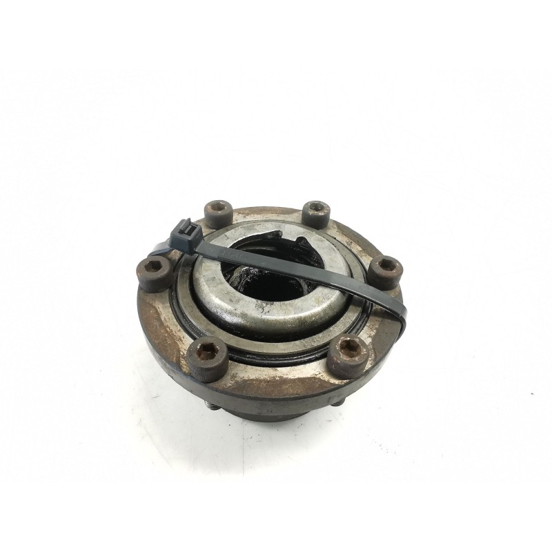 Locking hubs SANTANA 300 todo terreno, abierta | Becerril Scrap Yard