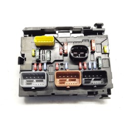 قطعة غيار bsm (Boîtier de servitude moteur) peugeot 207/207+ (WA_, WC_) oem 9661086980