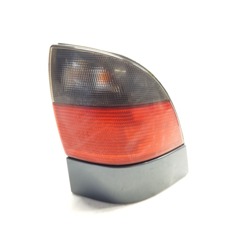 Right rear taillight Saab 9-5 station wagon (YS3E) | Becerril Scrap Yard