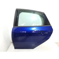 Puerta trasera izquierda ford focus III