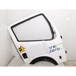 Right front door Nissan Cabstar (F24M, F24W) | Becerril Scrap Yard