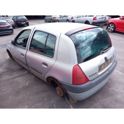 Détail des pièces pour Renault clio II (BB_, CB_) 1.9 D (B/CB0E, BB0J) Diesel de l'année 2000 avec le moteur F8Q K6