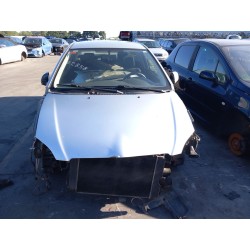 تفكيك Toyota corolla (_E12_) 2.0 D-4D (CDE120R_, CDE120L_) Diesel من عام 2007 بمحرك 1CD-FTV