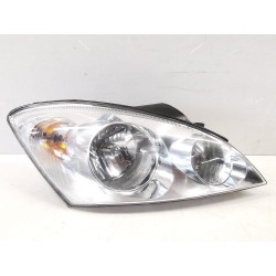 Right headlight KIA Cee'D sw (ed) | Becerril Scrap Yard