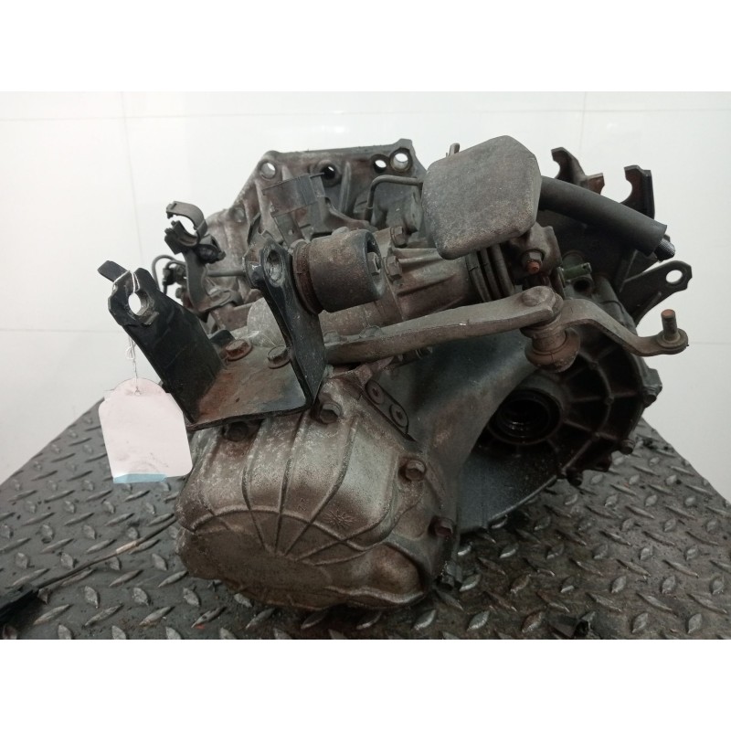Gearbox Toyota Avensis Sedán (_T25_) | Becerril Scrap Yard