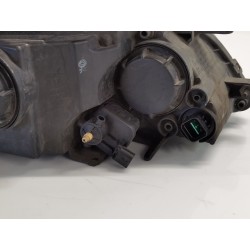 Right headlight KIA Cee'D hatchback (ed) | Becerril Scrap Yard