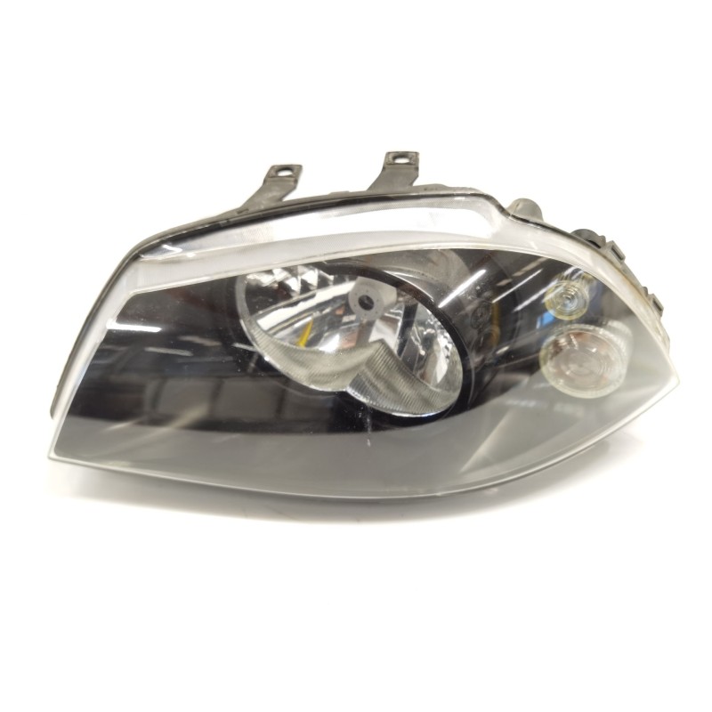 Left headlight Seat Ibiza III (6L1) | Becerril Scrap Yard