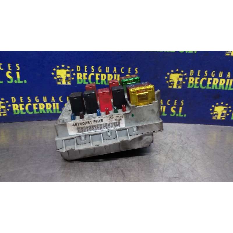 Recambio de caja reles / fusibles para renault megane i fase 2 classic (la..) 1.9 d authentique referencia OEM IAM 8200029342 Recambio de caja reles / fusibles para renault megane i fase 2 classic (la..) 1.9 d authentique referencia OEM IAM 8200029342