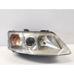 Right headlight Saab 9-3 station wagon (E50) | Becerril Scrap Yard