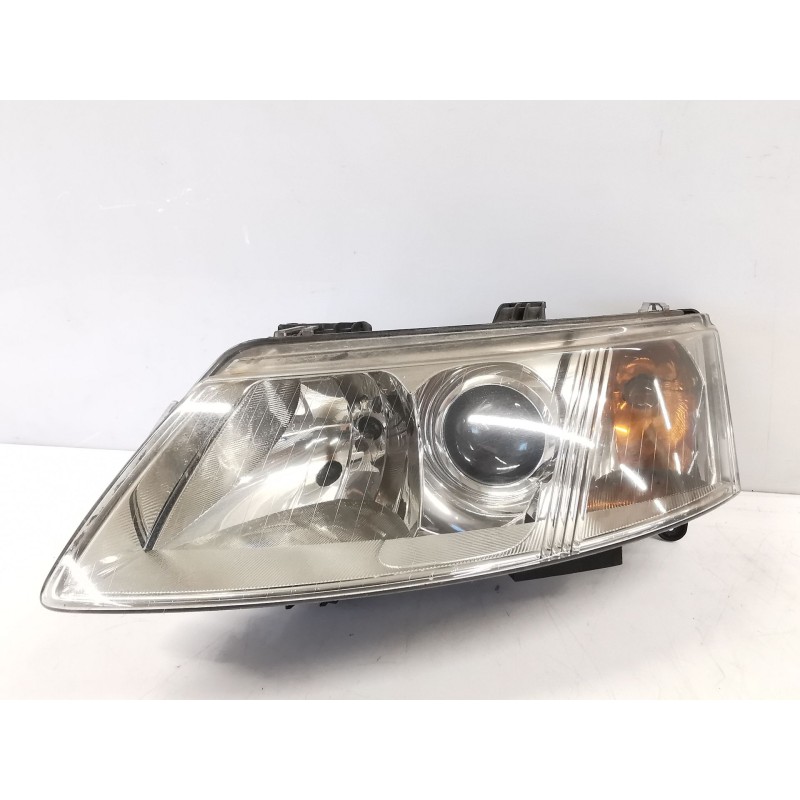 Left headlight Saab 9-3 station wagon (E50) | Becerril Scrap Yard