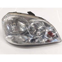 Right headlight DAEWOO Nubira Sedán (J200) | Becerril Scrap Yard