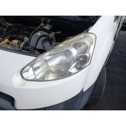 Farol esquerdo Peugeot Partner tepee | Desguace Becerril