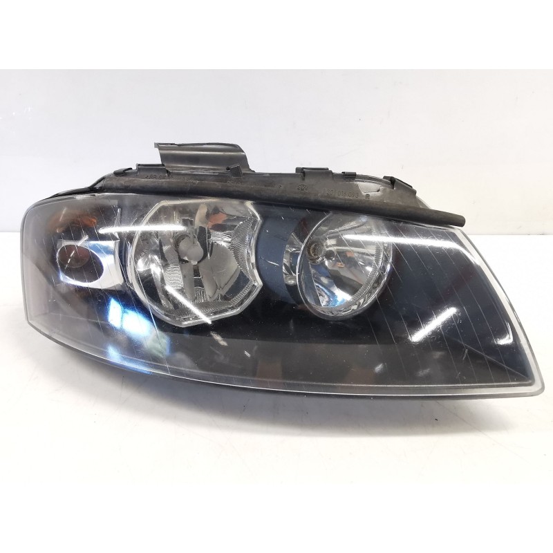 Right headlight Audi A3 (8P1) | Becerril Scrap Yard