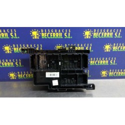 Recambio de caja reles / fusibles para kia carens 2.0 crdi ex monovolumen referencia OEM IAM 919501D220  