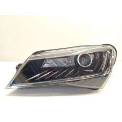 Farol esquerdo Skoda Superb III (3V3) | Desguace Becerril