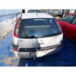 opel corsa c (x01) del año 2002