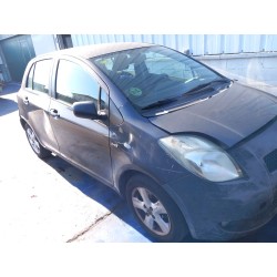تفكيك Toyota yaris (_P9_) 1.4 D-4D (NLP90_) Diesel من عام 2008 بمحرك 1ND-TV