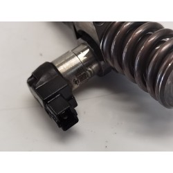 Recambio de inyector para volkswagen passat b6 (3c2) 2.0 tdi referencia OEM IAM 03G130073T  
