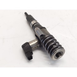 Recambio de inyector para volkswagen passat b6 (3c2) 2.0 tdi referencia OEM IAM 03G130073T  