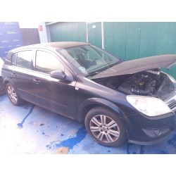 opel astra h (a04) del año 2009