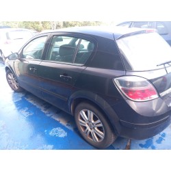 opel astra h (a04) del año 2009