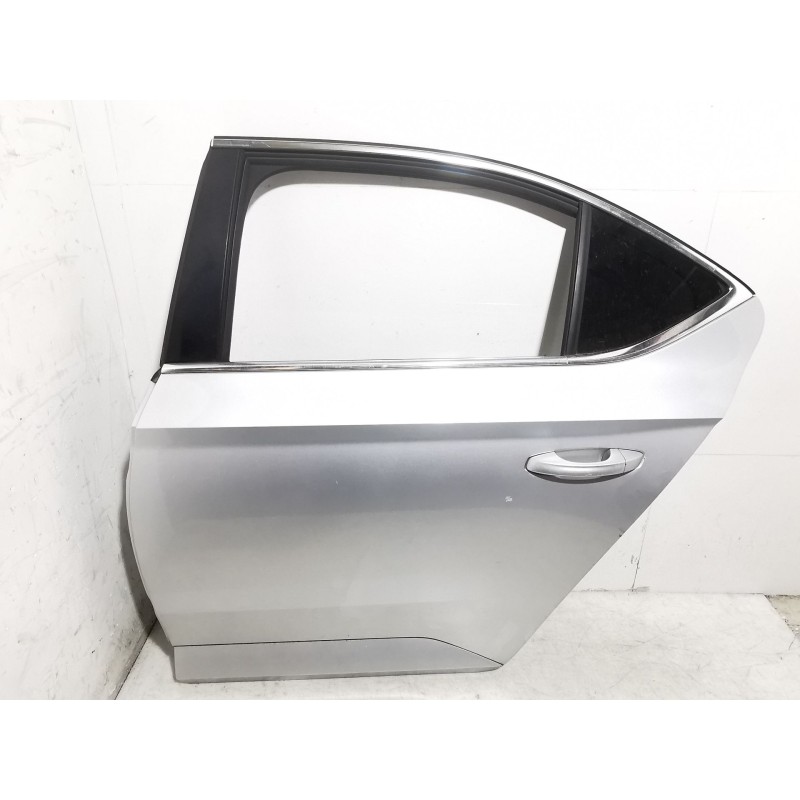 Porte arrière gauche Skoda Superb III (3V3) | Desguace Becerril