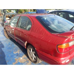 nissan primera hatchback (p11) del año 1999