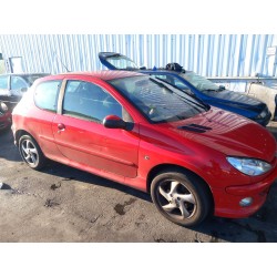 تفكيك Peugeot 206 hatchback (2A/C) 1.6 HDI 110 Diesel من عام 2006 بمحرك 9HZ (DV6TED4)