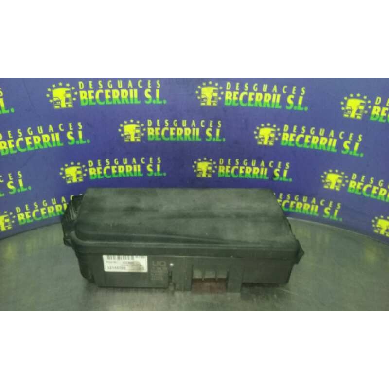 Recambio de caja reles / fusibles para opel vectra c berlina comfort referencia OEM IAM 13144709 519066021 Recambio de caja reles / fusibles para opel vectra c berlina comfort referencia OEM IAM 13144709 519066021