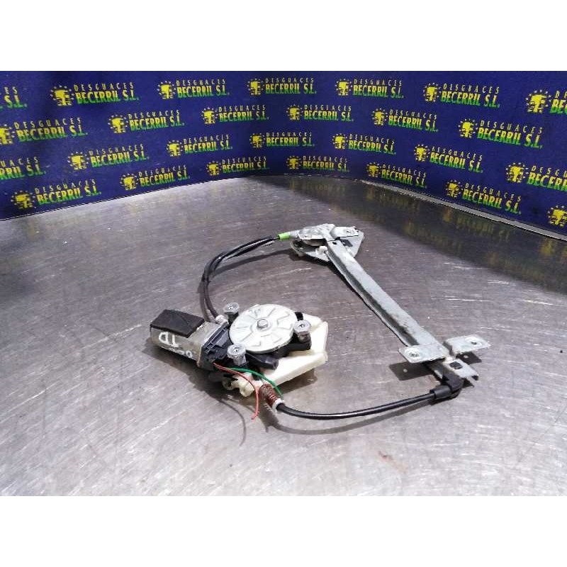 Recambio de elevalunas trasero derecho para volvo v40 familiar 1.8 16v referencia OEM IAM Recambio de elevalunas trasero derecho para volvo v40 familiar 1.8 16v referencia OEM IAM