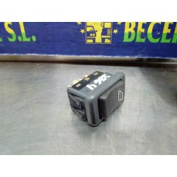 Recambio de mando elevalunas delantero izquierdo para volvo v40 familiar 1.8 16v referencia OEM IAM   