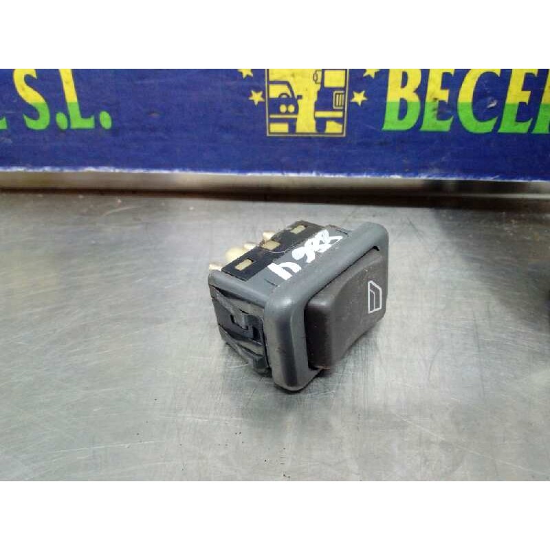 Recambio de mando elevalunas delantero izquierdo para volvo v40 familiar 1.8 16v referencia OEM IAM Recambio de mando elevalunas delantero izquierdo para volvo v40 familiar 1.8 16v referencia OEM IAM