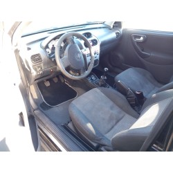 opel corsa c (x01) del año 2006
