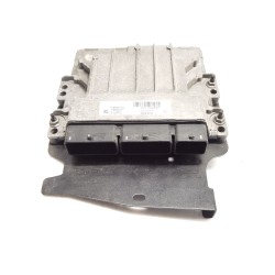 Engine control unit (ECU) Renault SCÉNIC III (JZ0/1_) | Becerril Scrap Yard