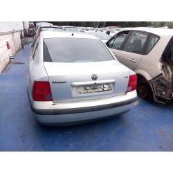 Détail des pièces pour Volkswagen passat B5 (3B2) 1.9 TDI Diesel de l'année 2000 avec le moteur ATJ,AJM