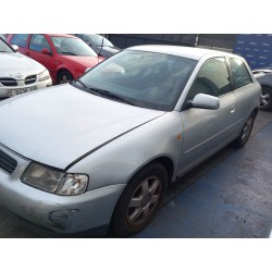 audi a3 (8l1) del año 2000