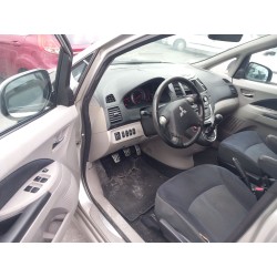 mitsubishi grandis (na_w) del año 2010