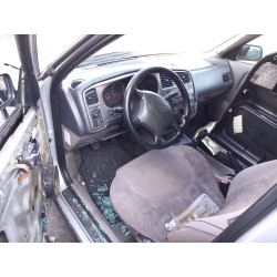 Aufschlüsselung der Teile für Nissan primera hatchback (P11) 2.0 TD Diesel aus dem Jahr 2000 mit Motor CD20T