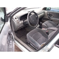 Aufschlüsselung der Teile für Renault laguna II (BG0/1_) 1.8 16V (BG0B, BG0C, BG0J, BG0M, BG0V) Gasolina aus dem Jahr 2001 mit Motor F4P 770
