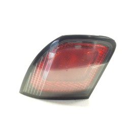 Piloto traseiro central esquerdo Nissan Primera hatchback (P11) | Desguace Becerril