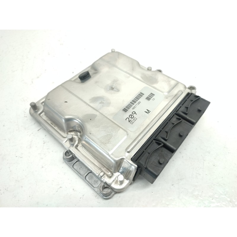 Recambio de centralita motor uce para mitsubishi space star (dg0) 1900 di-d avance referencia OEM IAM 0281011104 8200243806 8200