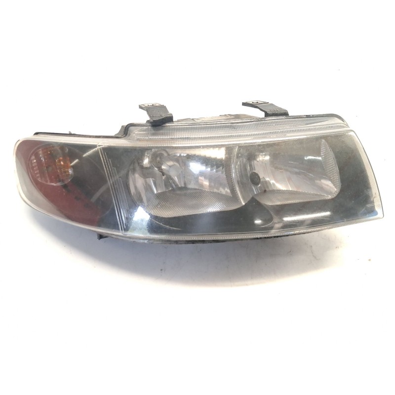 Right headlight Seat Leon (1M1) | Becerril Scrap Yard