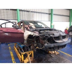 Elenco delle parti per Bmw 3 (E90) 318 i Gasolina dell'anno 2005 con motore N46 B20 B