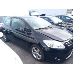 تفكيك Toyota auris (_E15_) 1.4 D-4D (NDE150_) Diesel من عام 2010 بمحرك 1ND-TV