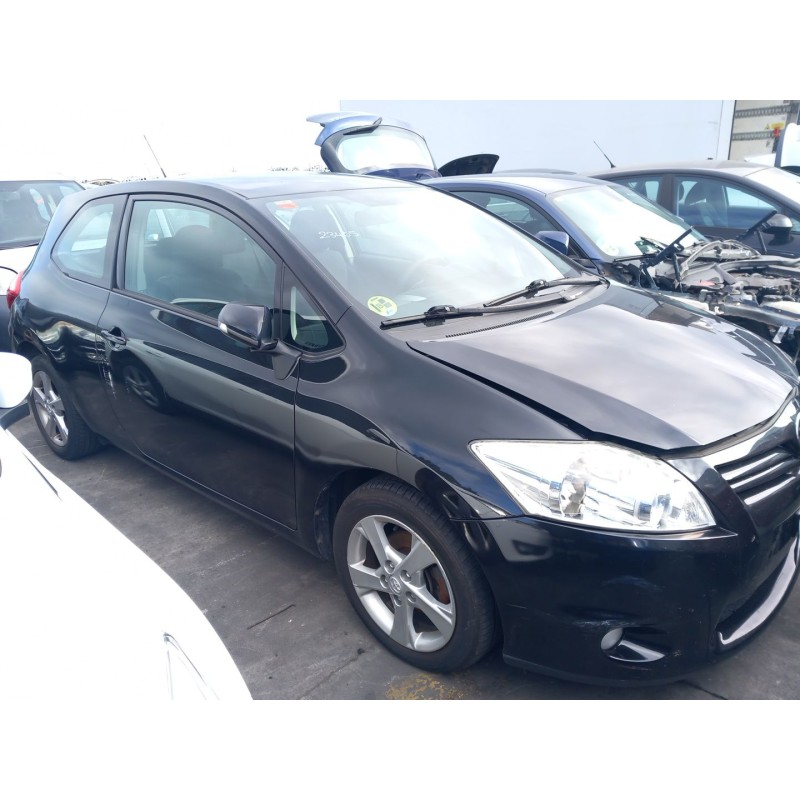 تفكيك Toyota auris (_E15_) 1.4 D-4D (NDE150_) Diesel من عام 2010 بمحرك 1ND-TV